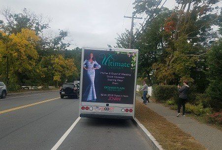 digital mobile billboard trucks